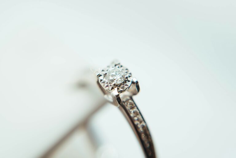 The Future of Diamond Jewelry: Trends to Watch in 2025